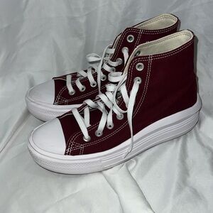 NWOT CONVERSE MOVE PLATFORM